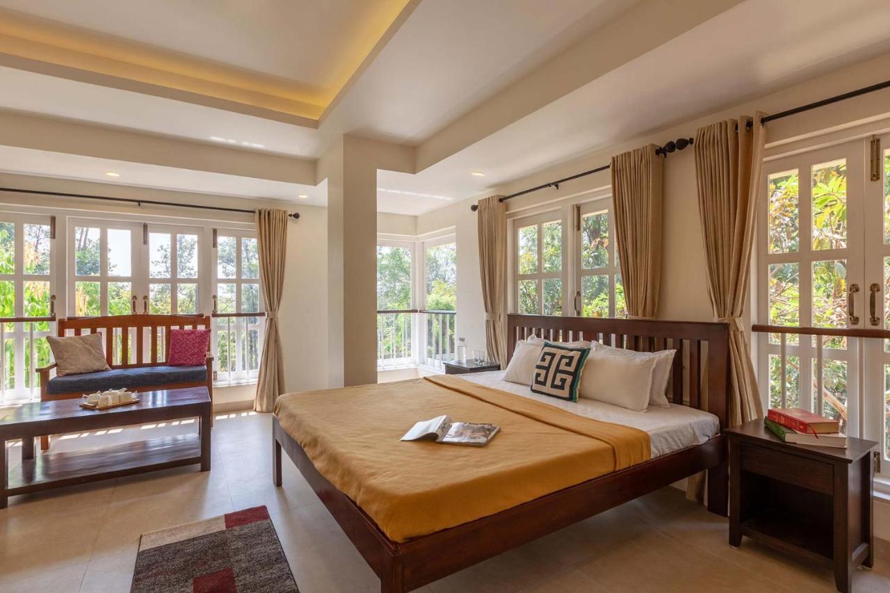 Antilia - Luxurious-ac-swimming Pool Villa