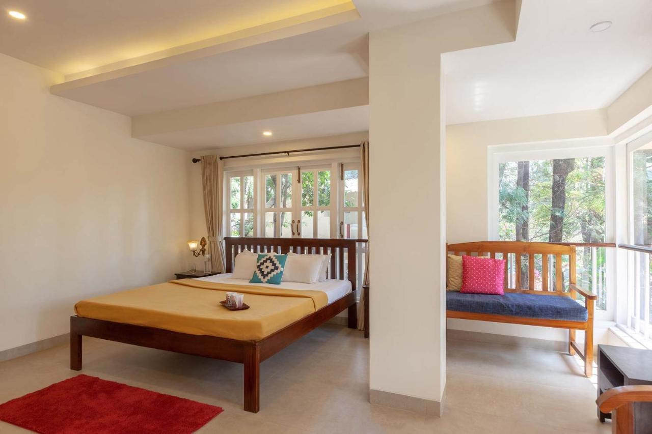 Antilia - Luxurious-ac-swimming Pool Panchgani