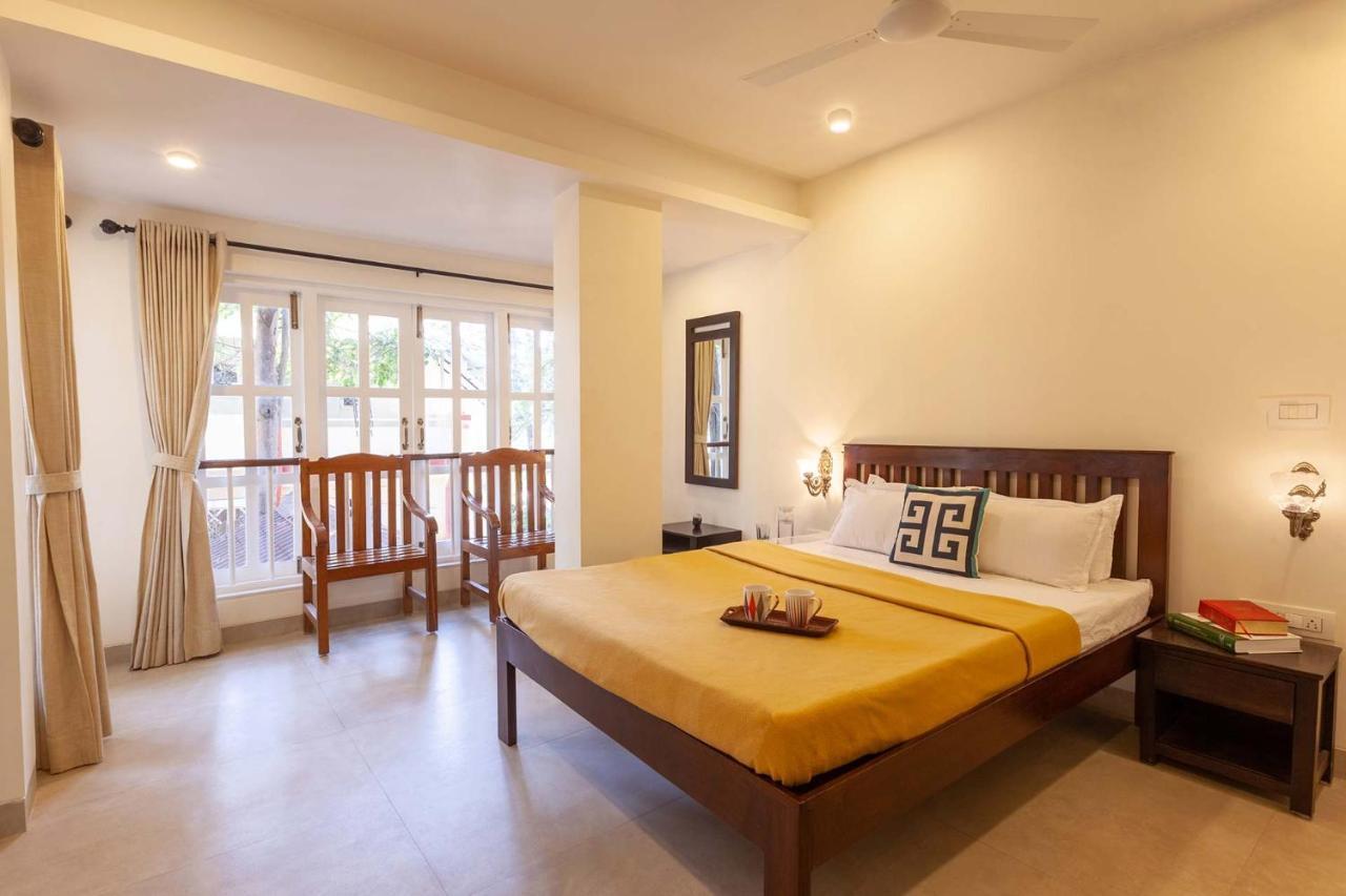 Antilia - Luxurious-ac-swimming Pool Villa
