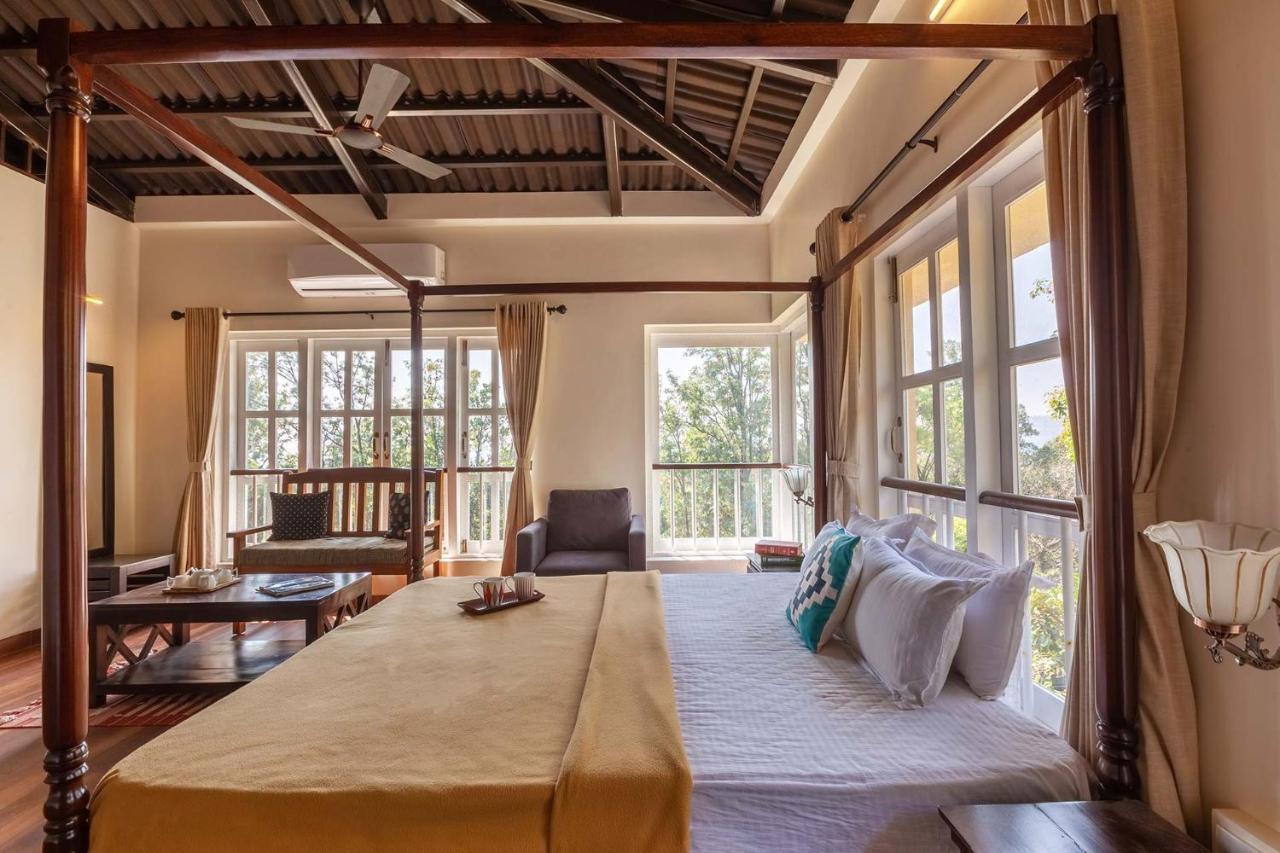 Antilia - Luxurious-ac-swimming Pool Villa Panchgani